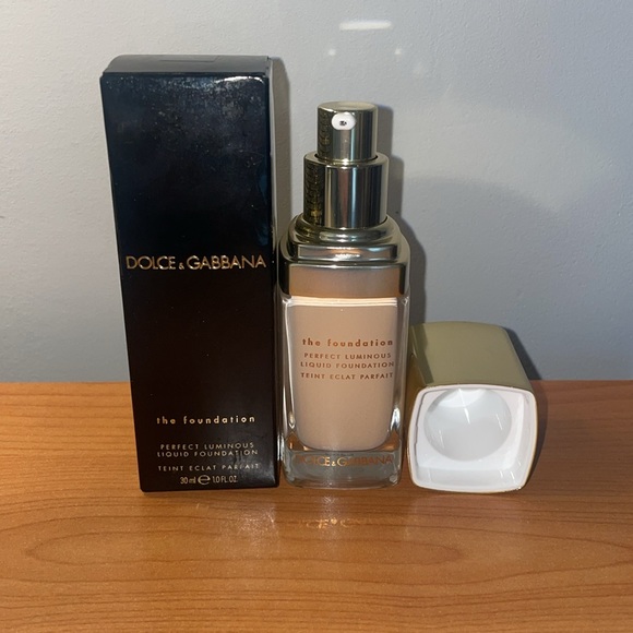 Dolce & Gabbana the foundation. Shade beige 78. - Picture 2 of 4